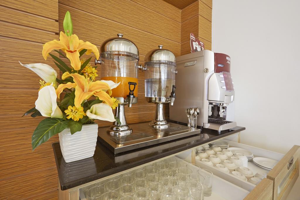 Art Patong Residence Phuket Ngoại thất bức ảnh
